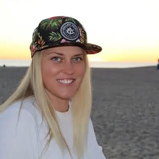 Mel Patterson, Women Fashion influencer in San Diego