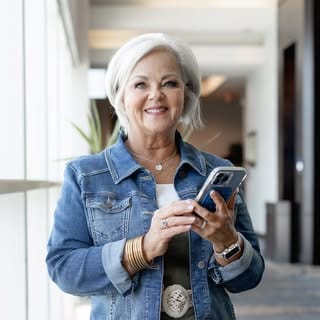 Kalondia Casey | Over 60 Beauty & Fashion, Women Fashion influencer in Houston