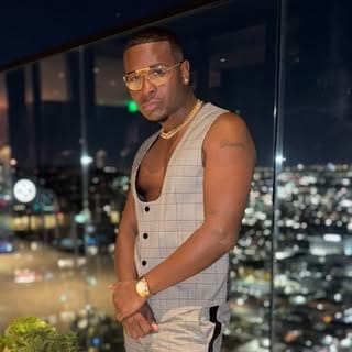 Dallas The Stylist, eCommerce/DTC influencer in Bangkok