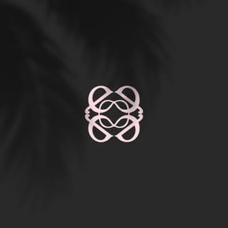 ELOAH 𝐵𝑦 𝑆𝑜𝑢𝑙𝑚𝑎𝑡𝑒𝑠 | Online fashion store, Fashion Retail & Apparel influencer in Miami