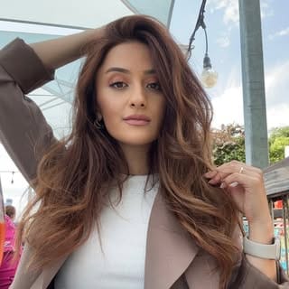 Ece Gökçer Karaman, Lifestyle influencer in Naples
