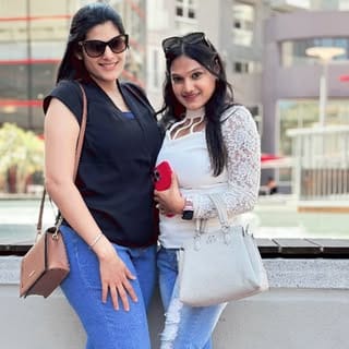 Isha Pune influencer & Disha US influencer, Chefs & Culinary influencer in Pune