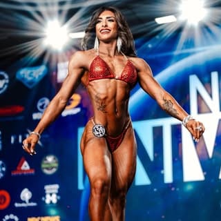 JULIE CURIONE, Fitness & Health influencer in San Diego
