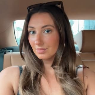 KATIE MEHAFFEY, Yoga & Meditation influencer in Los Angeles