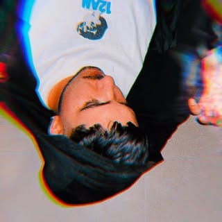 𝕭𝖆𝖟 🛸, Travel influencer in Santiago