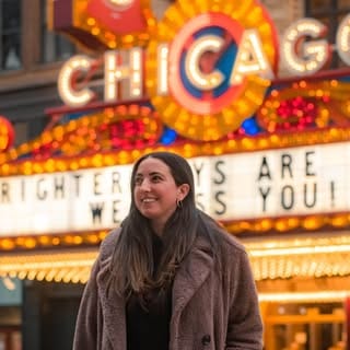 Kennedy Bloom, Travel influencer in Chicago