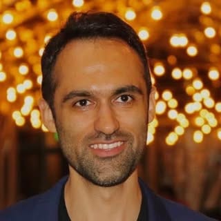 Kooshiar Azimian, Investment & Wealth influencer in USA
