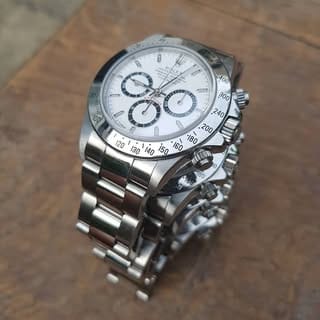 Superlative Time, Jewelry & Watches influencer in London