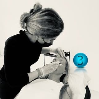 Dr.Jaleh, Dental Care influencer in London