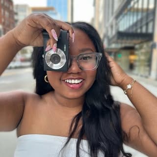 Chelsea Hollins | Detroit Influencer, Lifestyle influencer in Detroit