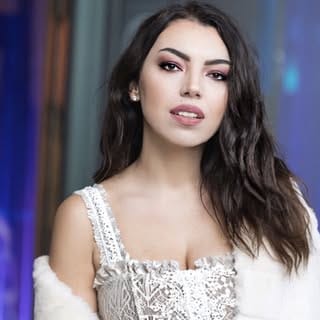 Aysegul Uluc, Yoga & Meditation influencer in Istanbul