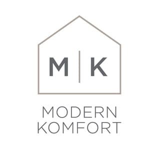 Modern Komfort, Women Fashion influencer in Ottawa