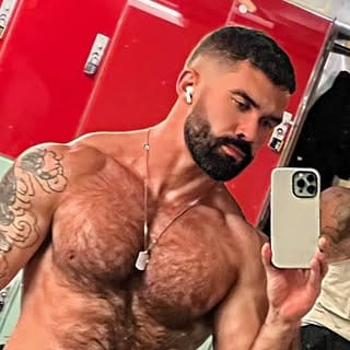 Victor Cardoso, Gym & Bodybuilding influencer in UK