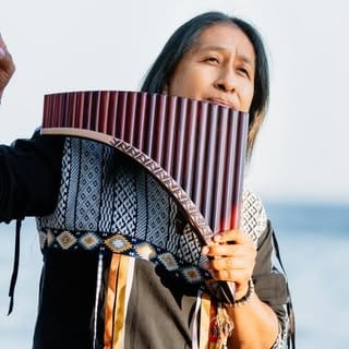 Edgar Muenala - official, Music & Artists influencer in Vancouver