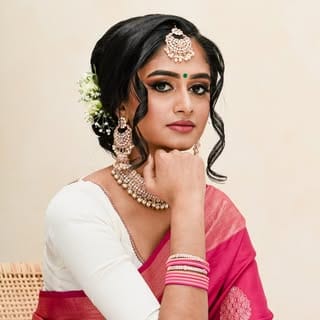 Vithusayni, Podcast & Audio influencer in Toronto