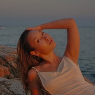 Yulia Bromley, Lifestyle influencer in Vancouver