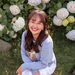 Jen Tomski, Lifestyle influencer in Edmonton