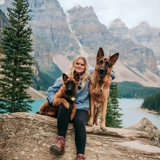 𝐊𝐚𝐭𝐢𝐞 𝐌𝐢𝐜𝐡𝐚𝐢𝐥𝐮𝐜𝐤, Dogs influencer in Canada
