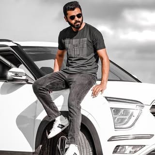Karthik Nats, Travel influencer in Vancouver