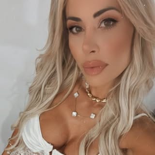 Kathy Nikiforos, Entrepreneurs influencer in Montreal
