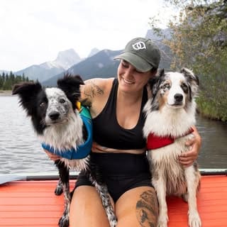 Shaye Nelissen | Content Creator 🏔️ Carl | SUP PUP, Travel influencer in Calgary