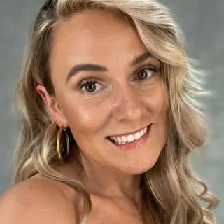 Sonja Schwarz Makeup Artist Hairstylist, Beauty & Skincare influencer in Düsseldorf