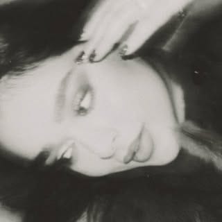 Sarvenaz Nasseri, Beauty & Skincare influencer in Frankfurt