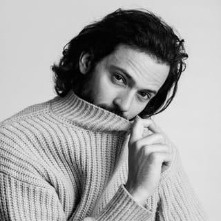 Zsolt Gy, Women Fashion influencer in Düsseldorf