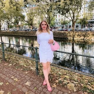 Dunia, Travel influencer in Düsseldorf