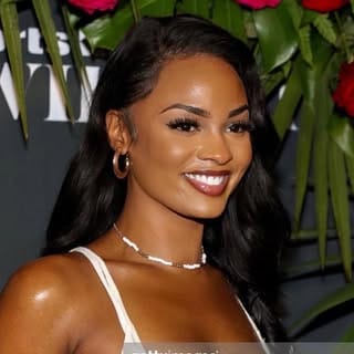 Brittney Nicole, Women Fashion influencer in Chicago