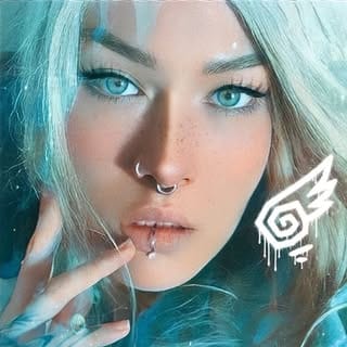 Skydot SG, Women Fashion influencer in Lyon
