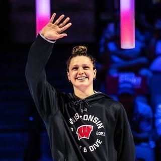 Phoebe Bacon, Sports & Athletes influencer in Denver