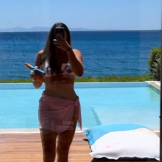 Patricia Molinos 🧿, Travel influencer in Beirut