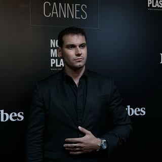 Niklaus A. Adler, Travel influencer in Cannes