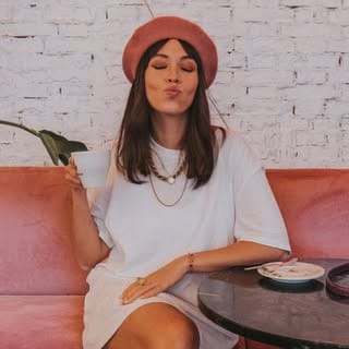 Sara Salah - Fashion OOTD, Beauty & Skincare influencer in Bangkok