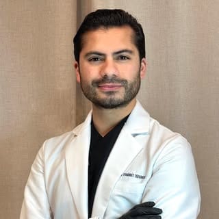 Dr. Cervantes | Médico estético Valencia, Beauty & Skincare influencer in Valencia