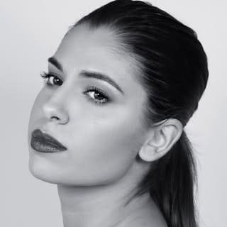 conMdeMiriam, Beauty & Skincare influencer in Málaga