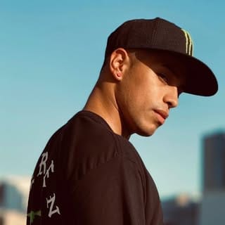 Luis (Bowzee), Sports & Athletes influencer in Denver