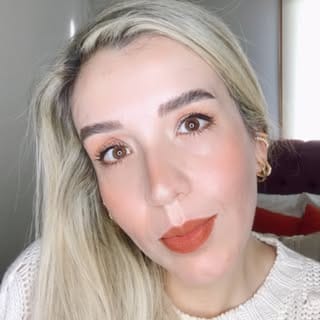 Dilek, Yoga influencer in Turkey