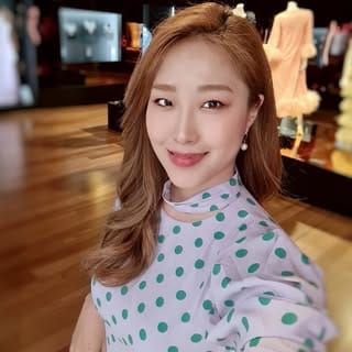 Jiyoon Lee, Lifestyle influencer in Brisbane