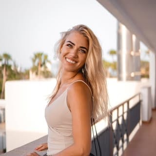 Yvette Prins, Travel influencer in Brisbane