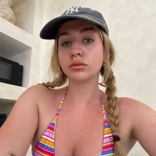 caitlin, Beauty & Skincare influencer in Singapore