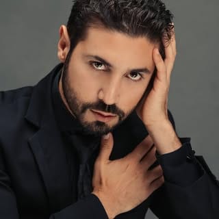 Martin Almiron Tango, Art & DIY influencer in Buenos Aires