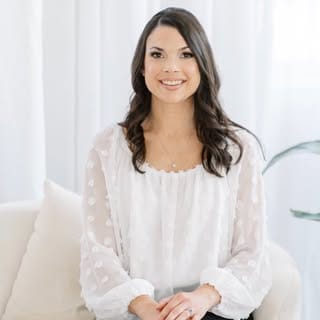 Julie Riley | Boston Wedding Planner, Wedding & Events influencer in Boston