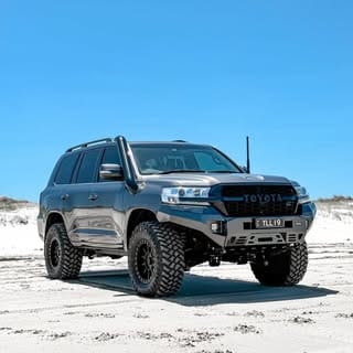SHAUNS LC200, Travel influencer in Gold Coast