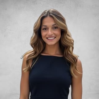 Rachel Vecchiarelli, Real Estate & Property influencer in Miami Beach