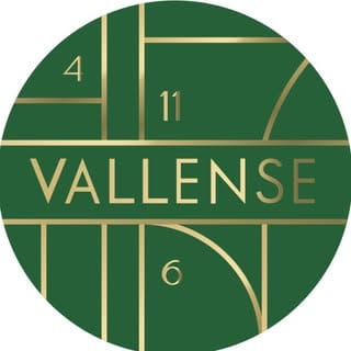 Vallense, Finance influencer in London