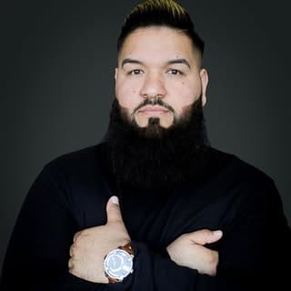 JESSIE PEREZ GIL | CHICAGO EDUCATOR, Pets influencer in Chicago