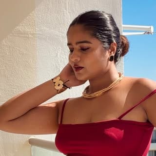 Sathi 🌸, Music & Artists influencer in Cancún