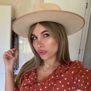 BRISBANE BRIDAL MAKEUP ARTIST, Music & Artists influencer in Brisbane